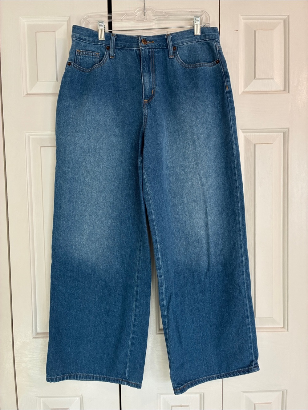 Universal Thread Jeans - Picture 2 of 7